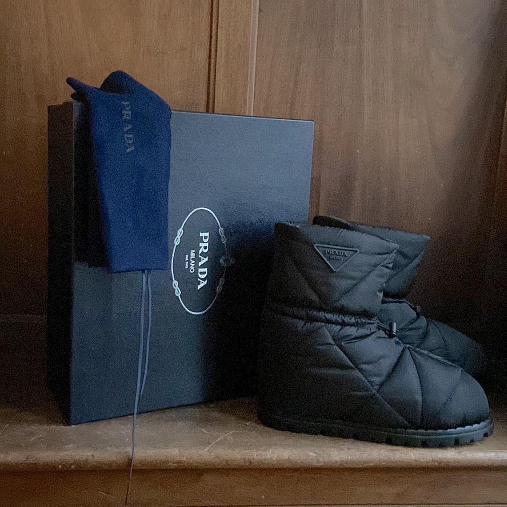 NEW Men’s Prada Puffer Boot, US SIZE 10